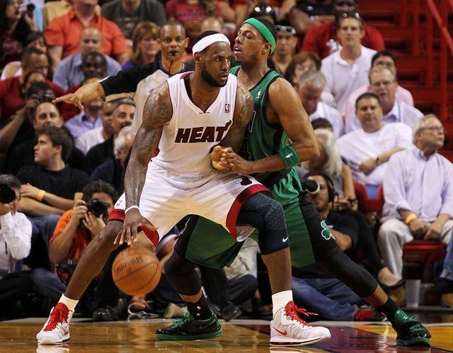 足以说明他 足以说明他